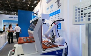 华中数控研发机器人有何突破？