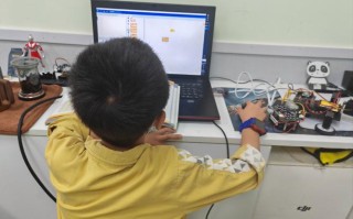 fetch机器人编程怎么学？