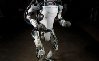 华尔街语言大师机器人，如何重塑金融沟通？