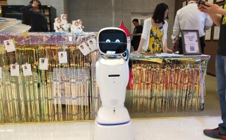 360 机器人 咋样