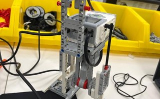 360儿童机器人如何复位？