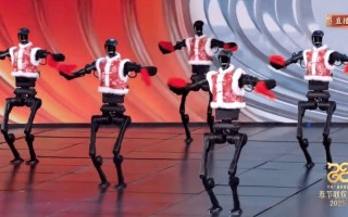 alpha机器人如何跳出流畅舞姿？