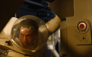 纳米机器人焚烧人 电影