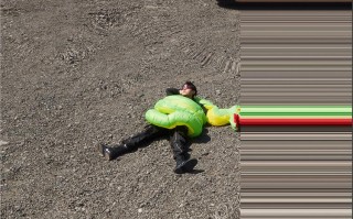 Pixel机器人为何突然倒地？