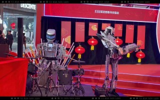 日本机器人演唱会，真人还是AI在表演？