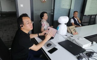 云端智能机器人教授有何独特魅力？