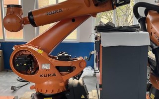 德国库卡机器人总经理是谁？