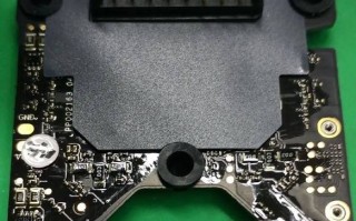 拆解大疆无人机.芯片