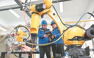 机器人调试工作强度大吗？前景如何？