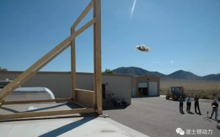 sand flea机器人如何实现高跳而不翻？