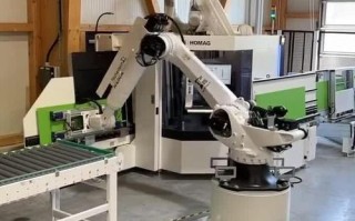 KUKA机器人串口通讯如何配置与实现？