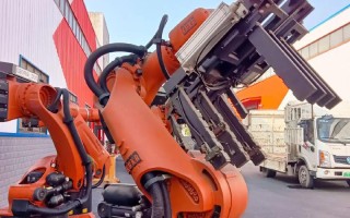 Fanuc与Kuka机器人，核心差异如何选？