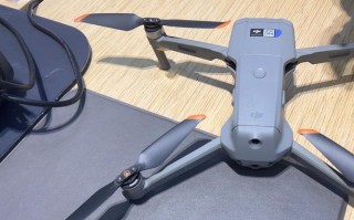 可以用手操控的无人机