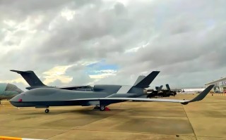 暗箭与黑鸟无人机谁更强？