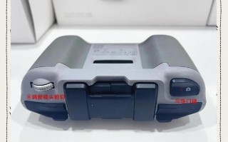 大疆无人机遥控器怎么充电？