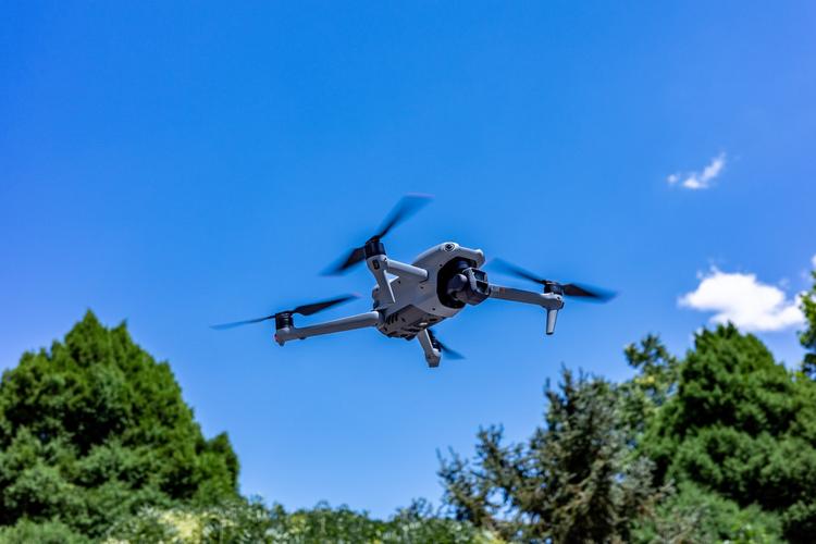 大疆MavicAir怎么样？值得买吗？-第1张图片-广州国自机器人