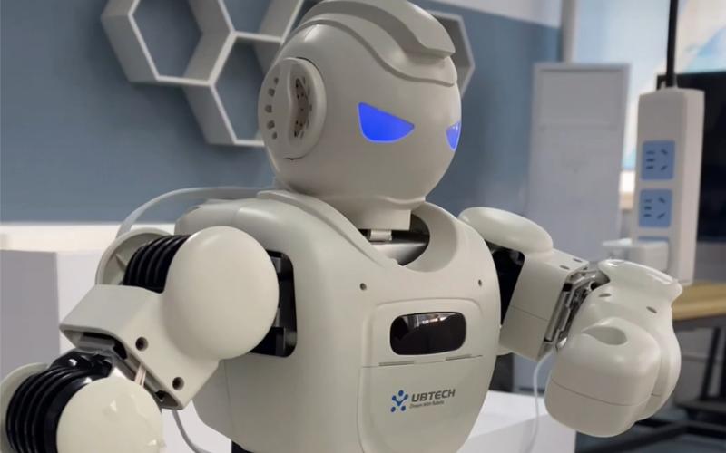 SmartRobot QQ机器人如何实现智能交互？-第3张图片-广州国自机器人