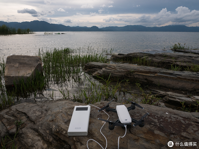 Spark无人机评测视频，到底值不值得买？-第3张图片-广州国自机器人