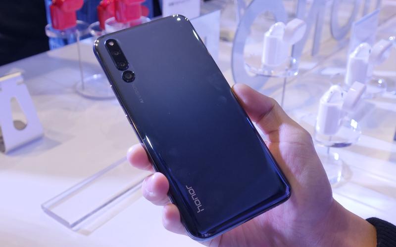 荣耀Magic2的AI如何重构交互体验？-第1张图片-广州国自机器人