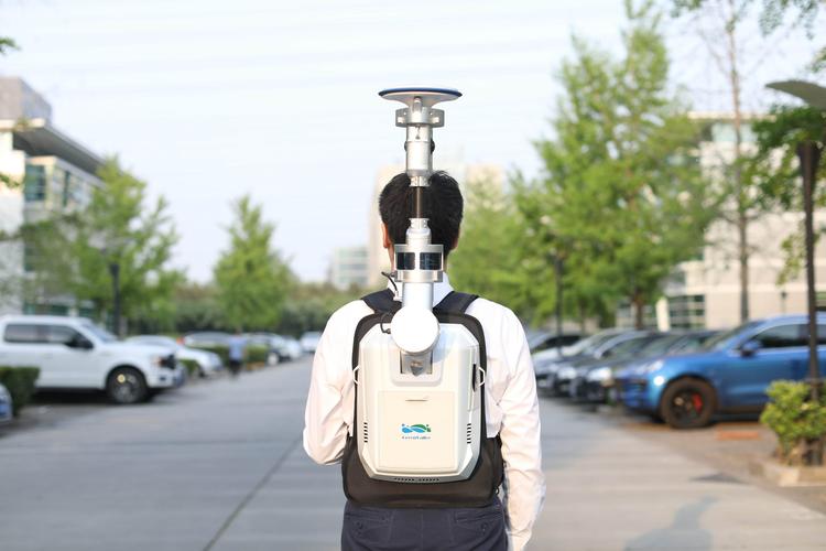 背包机器人如何实现背负与移动平衡？-第1张图片-广州国自机器人