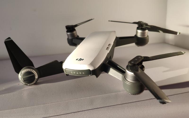 大疆Spark无人机避障能力到底怎么样？-第1张图片-广州国自机器人