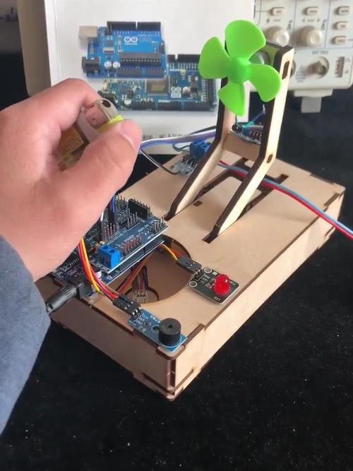 如何用Arduino学机器人制作？-第1张图片-广州国自机器人