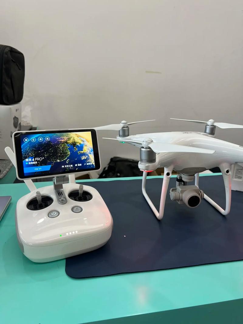 Phantom 4无人机，性能与续航如何？-第3张图片-广州国自机器人