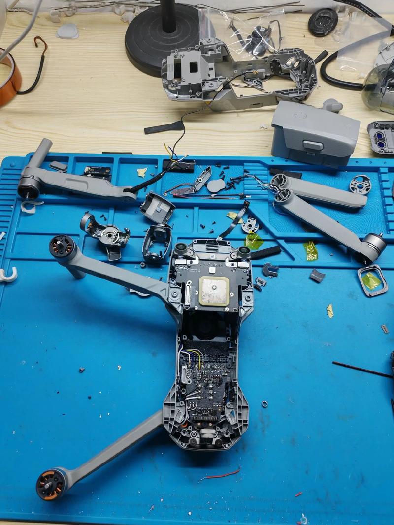 大疆无人机哈苏相机如何更换？-第3张图片-广州国自机器人