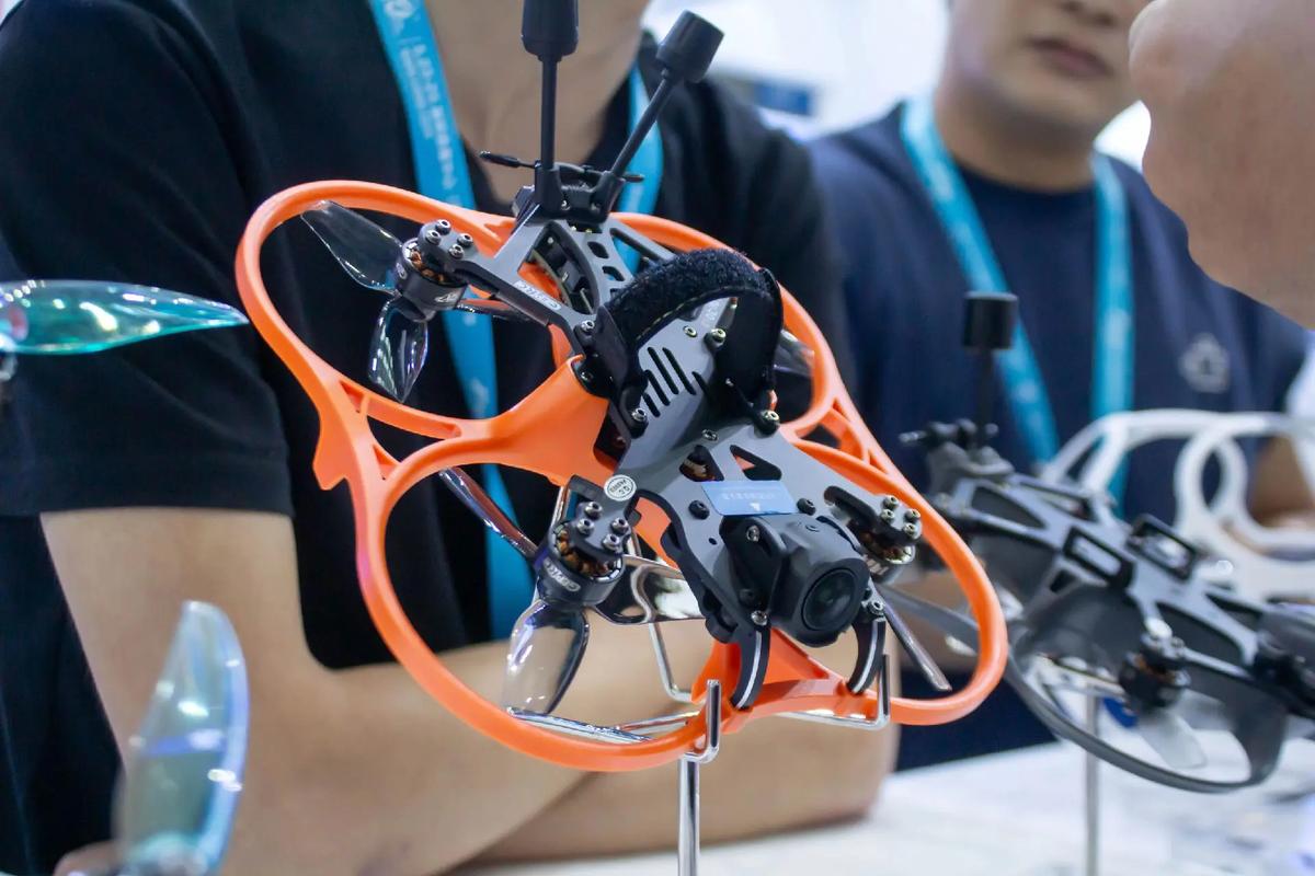 深圳无人机技术创新力究竟有多强？-第1张图片-广州国自机器人