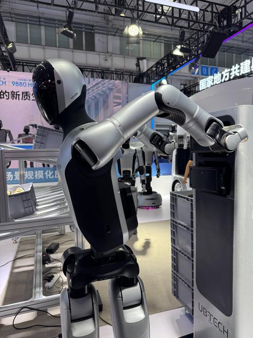 2025年AI产品将如何重塑生活与工作？-第3张图片-广州国自机器人