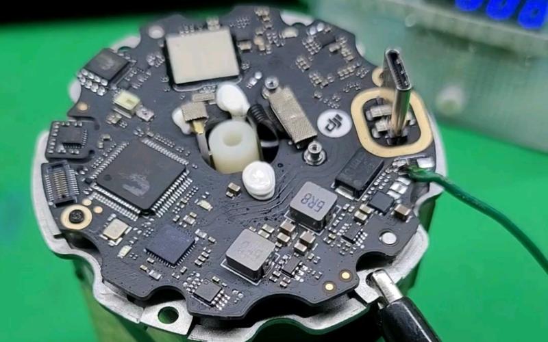 大疆农业植保无人机拆解，有何黑科技？-第2张图片-广州国自机器人