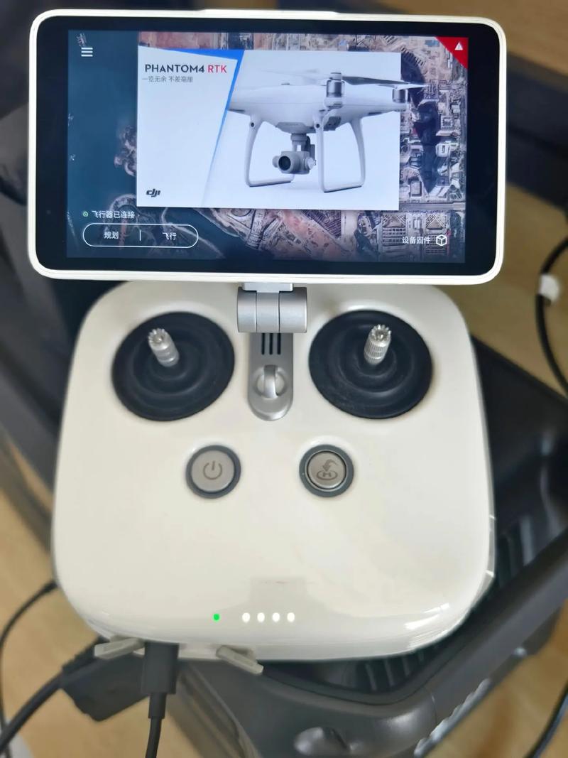 大疆精灵4序号在哪？查什么信息？-第1张图片-广州国自机器人