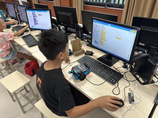 如何高效建设mblock机器人课堂？-第3张图片-广州国自机器人