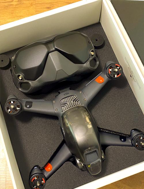 大疆无人机配普通VR眼镜能实现沉浸体验吗？-第3张图片-广州国自机器人