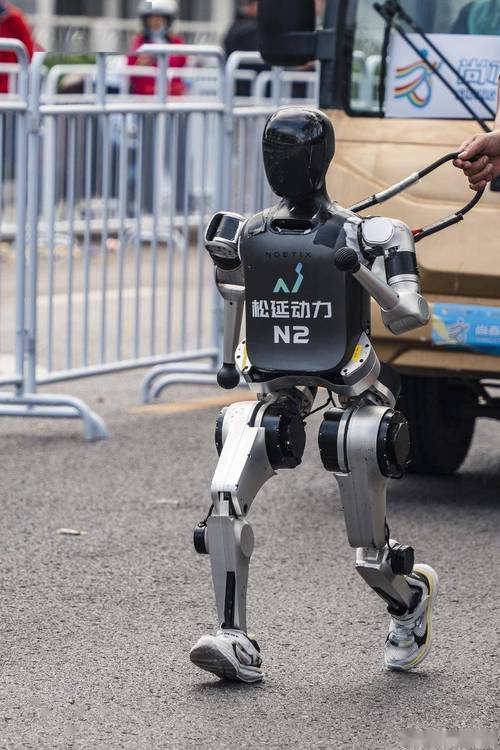 日本cyber外骨骼机器人，技术突破还是噱头？-第1张图片-广州国自机器人