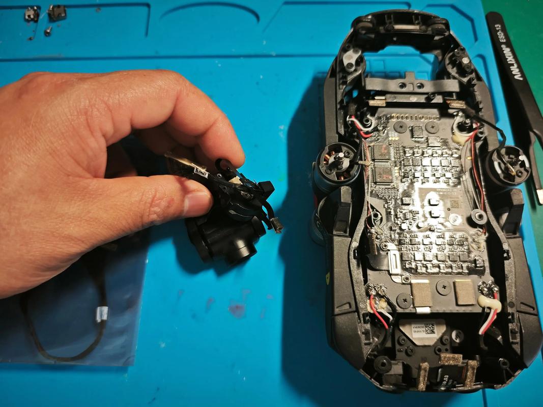 大疆无人机gps怎么拆-第2张图片-广州国自机器人