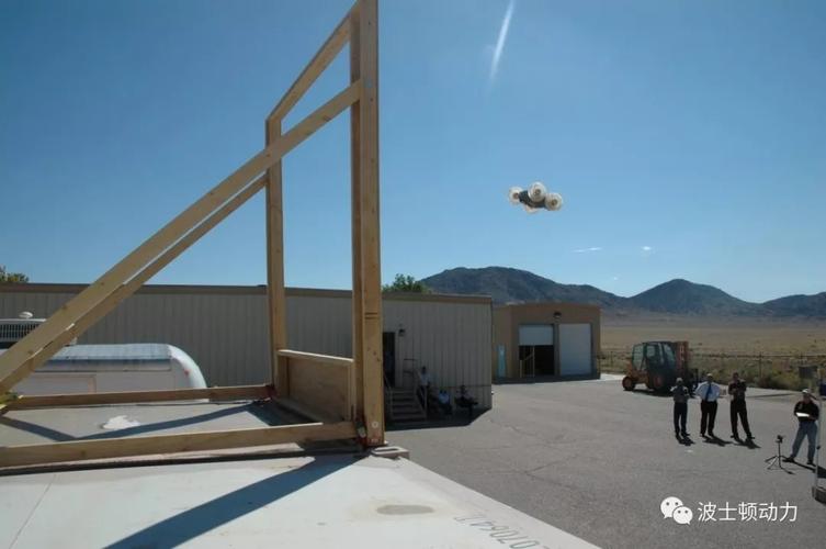 sand flea机器人如何实现高跳而不翻？-第1张图片-广州国自机器人