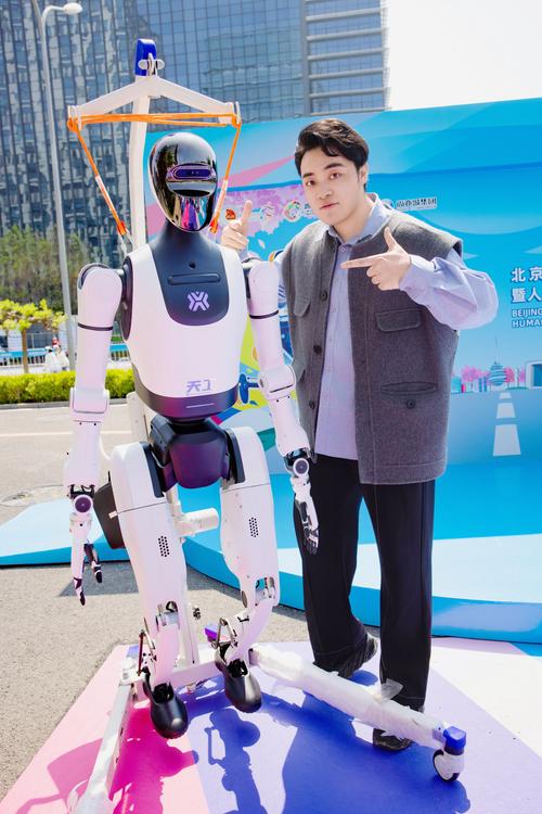 陈小发机器人，人工智能如何改变生活？-第1张图片-广州国自机器人