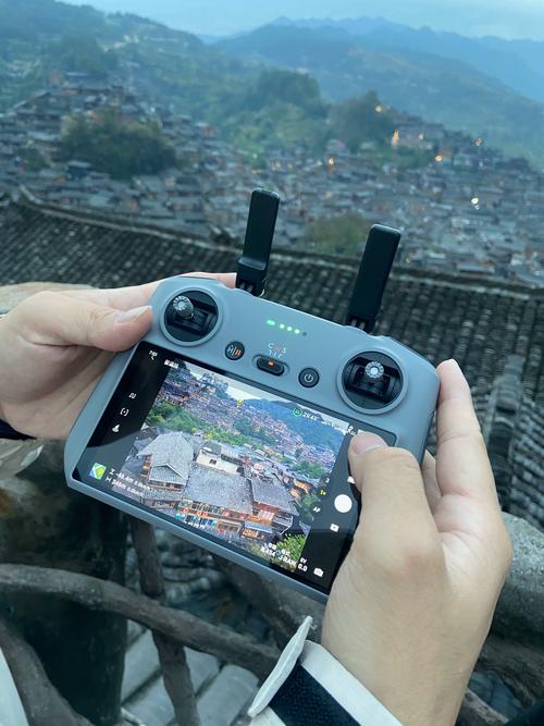 御Air无人机怎么用？-第2张图片-广州国自机器人