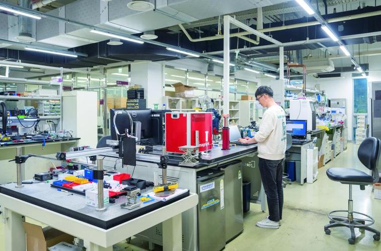 哈工大机器人集团有何核心技术优势？-第3张图片-广州国自机器人