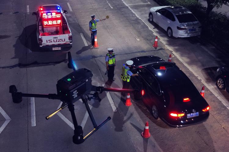 执法记录警用无人机巡查，如何保障执法规范？-第2张图片-广州国自机器人