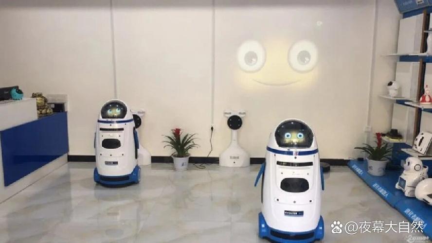 小胖智能机器人2025将如何改变生活？-第1张图片-广州国自机器人