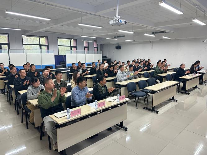 全国最好AI培训哪家强？-第3张图片-广州国自机器人