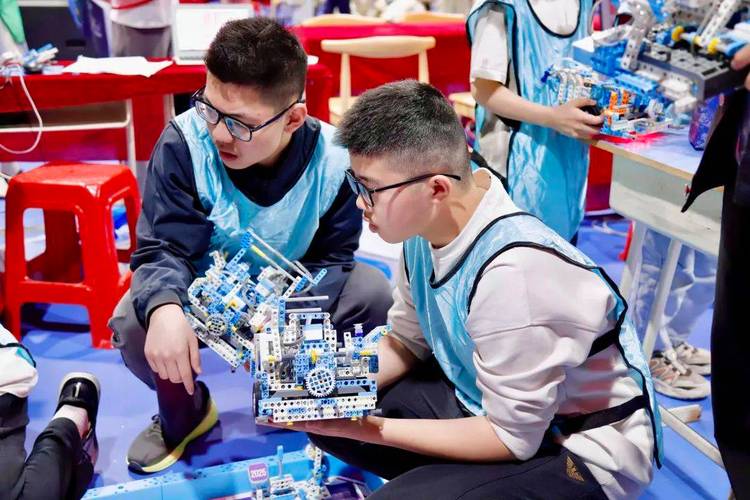 机器人比赛如何提升学生综合素质？-第1张图片-广州国自机器人