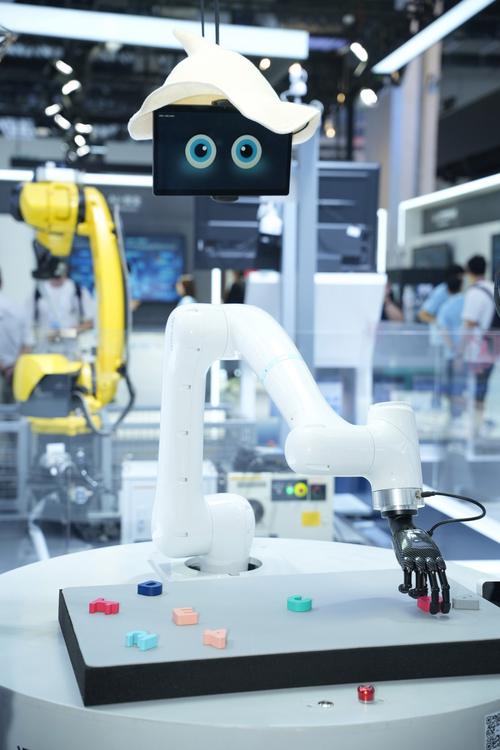 清华儿童机器人获融资,技术如何落地?-第3张图片-广州国自机器人 清华儿童机器人获融资,技术如何落地?-第3张图片-广州国自机器人