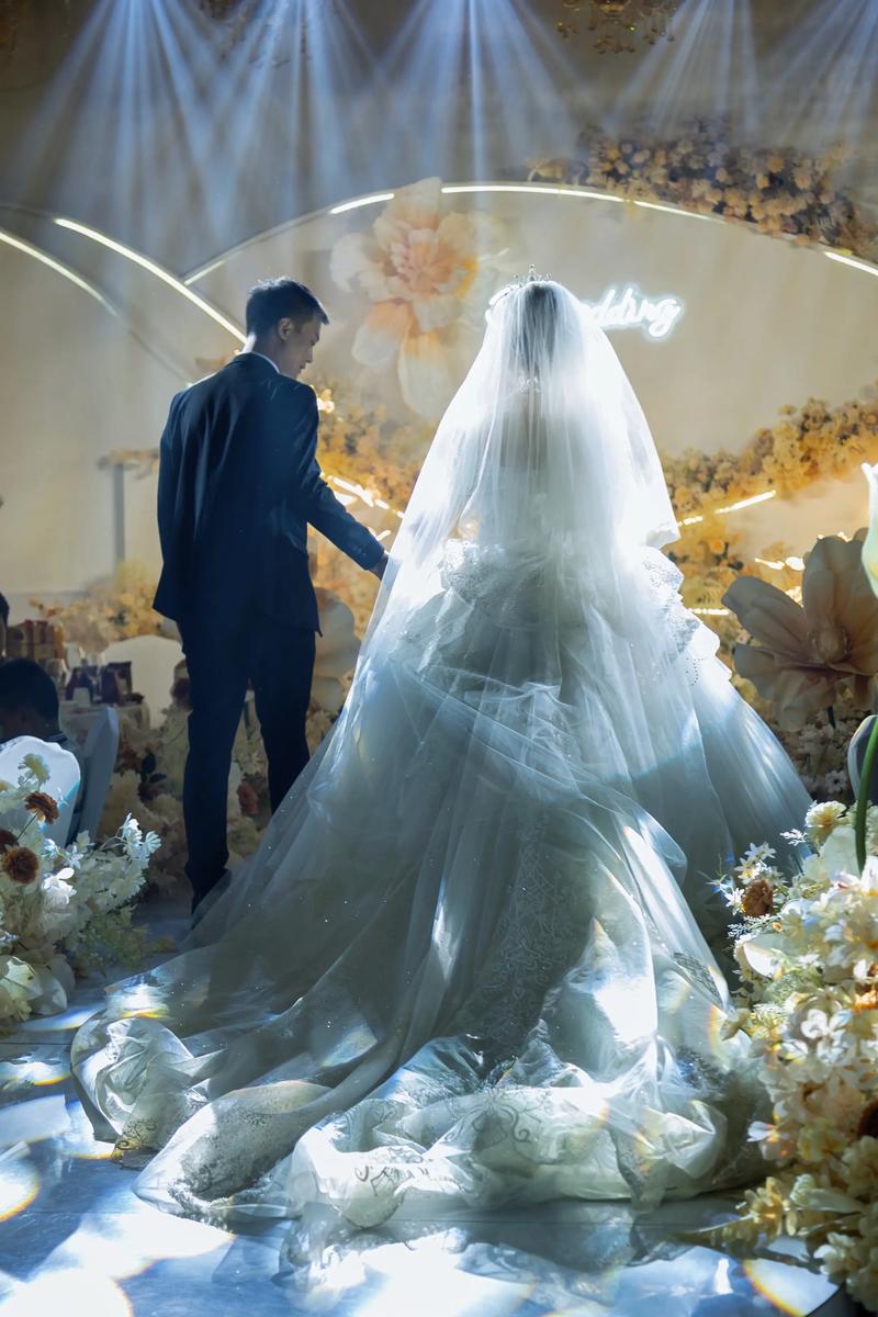 人工智能结婚2050年-第1张图片-广州国自机器人