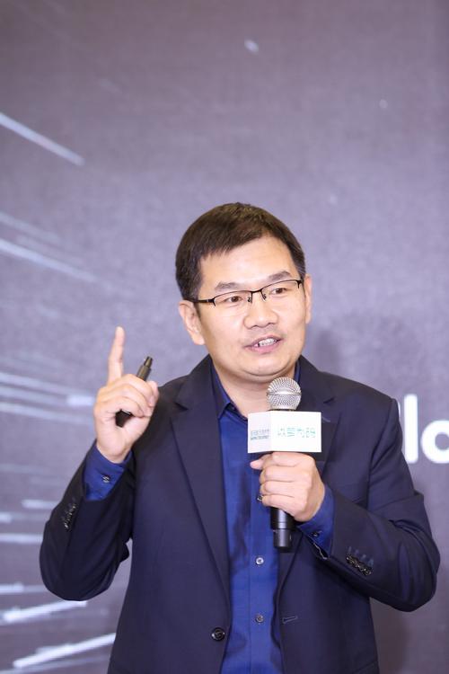 阿里巴巴人工智能专家，如何引领AI技术突破？-第1张图片-广州国自机器人