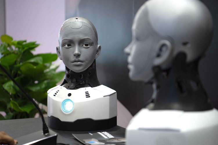 高考机器人2025能超越人类考生吗？-第2张图片-广州国自机器人