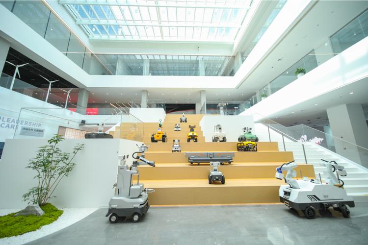 杭州公司伺服机器人有何优势？-第1张图片-广州国自机器人