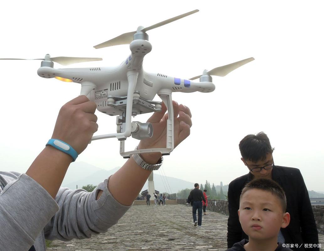 184无人机最远飞行距离是多少？-第1张图片-广州国自机器人